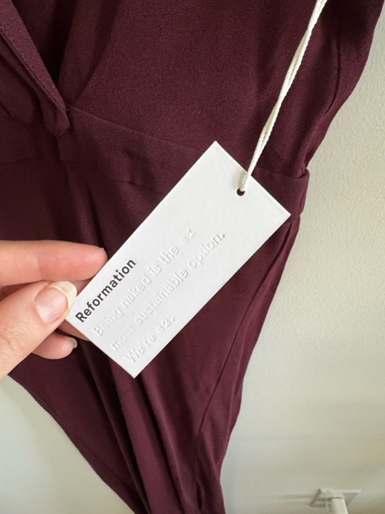 Reformation Danika midi v-neck Dress in Prune burgundy wine size Medium NWT - Picture 5 of 8